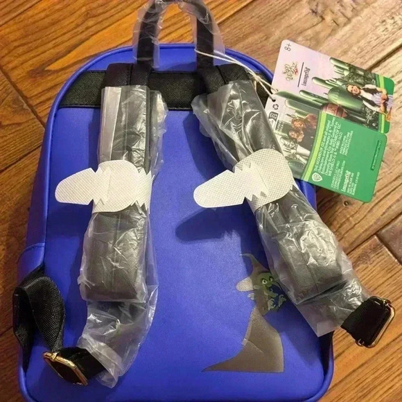 Loungefly Wizard of Oz BP - $75 NWT - Picture 2 of 3